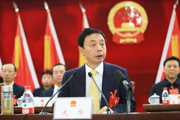 2��6�գ�������ʮ�߽��˴���λ����Ļ��ͼΪ��ί����������ֻ��鲢����